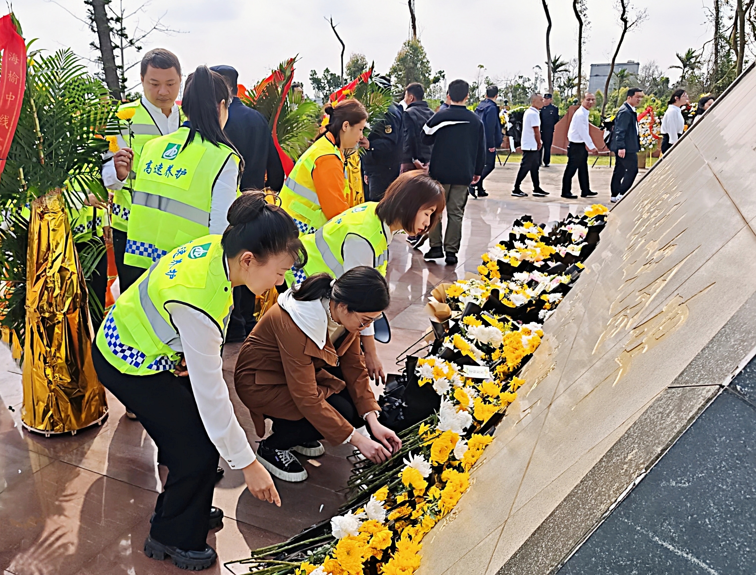 77779193永利养护公司？诜止究埂扒迕魉寄钕攘摇ご兄路精神”主题运动